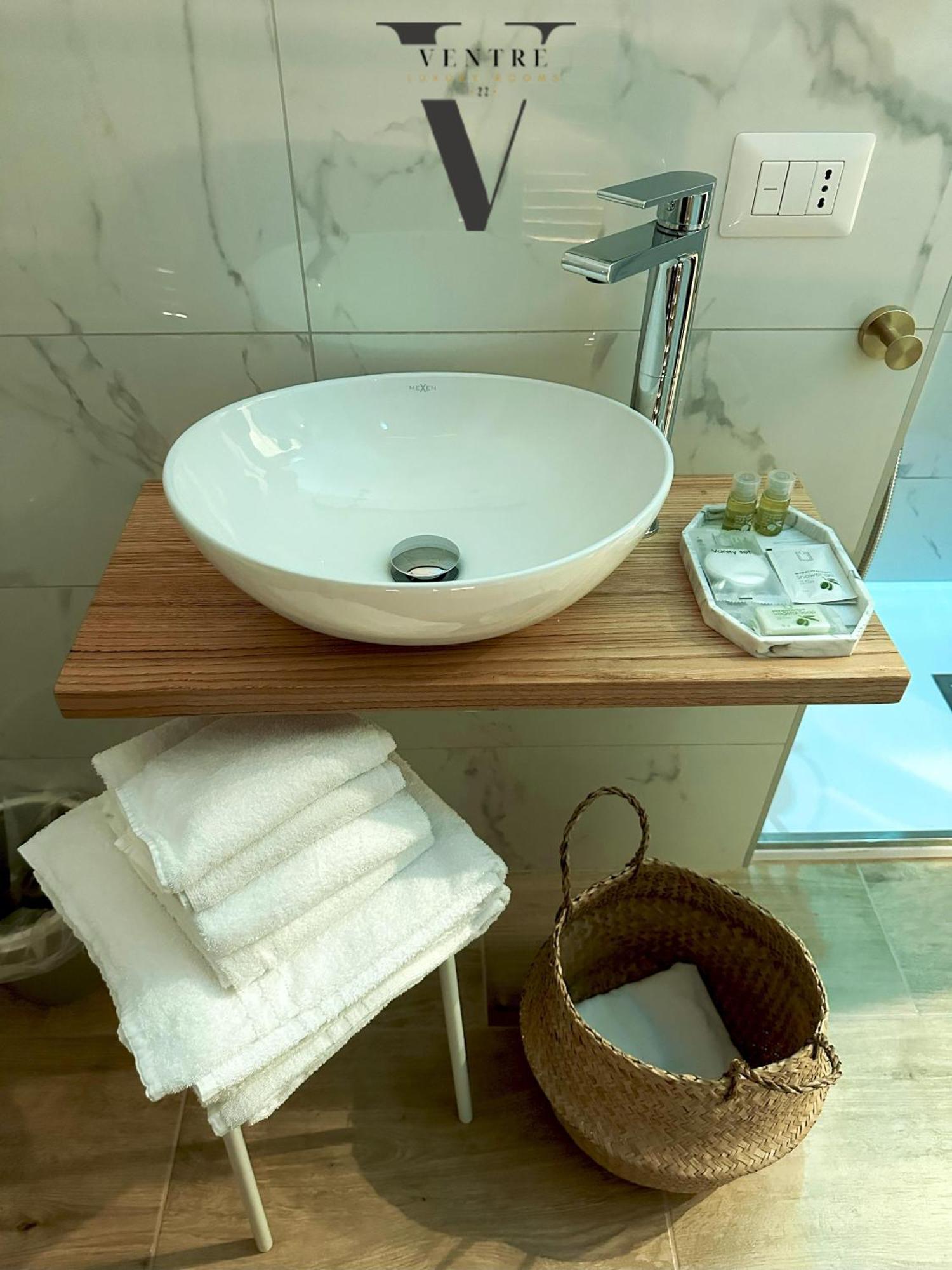 Ventre Luxury Rooms Napoli Eksteriør bilde